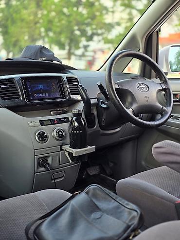devo matiz: Toyota Voxy: 2003 г., 2 л, Автомат, Бензин, Минивэн — 8
