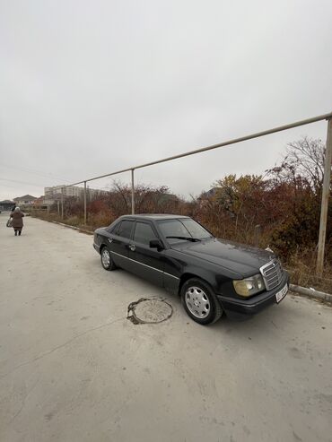 Mercedes-Benz: Mercedes-Benz W124: 1989 г., 2.3 л, Механика, Бензин, Седан