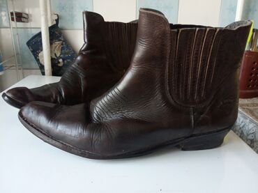зимние ботинки 39: Продам в Токмаке из Германии чистая кожа полуботинки размер 44 пишите