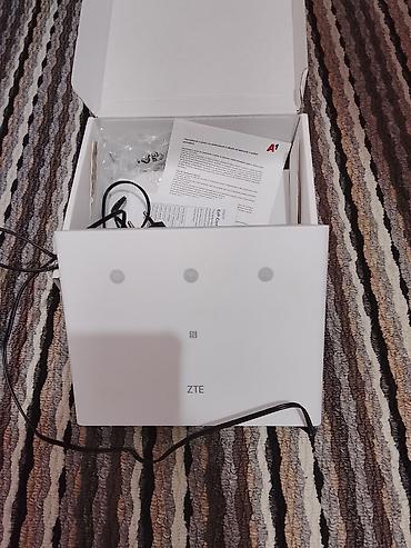 Ostala elektronika: Ruter zte 7000din — 4