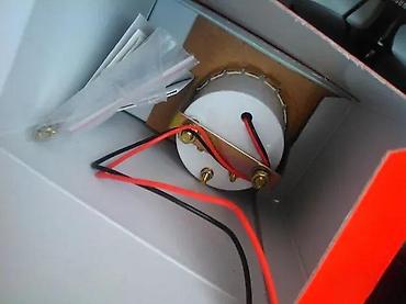 Auto delovi, gume i tjuning: Led satic cajger pritisak ulja - model 2. Novi cajgeri za naknadnu — 4