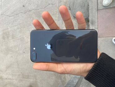 Apple iPhone: IPhone 8 Plus, 64 GB, Qara, Zəmanət, Barmaq izi