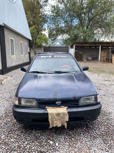 связи с переездом: Nissan : 1992 г., 1.6 л, Механика, Бензин, Седан