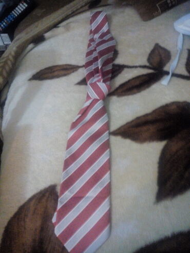 Personal Items: Nova kravata