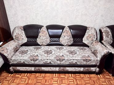 купить железную кровать бу: Мягкая мебель диван+2кресла