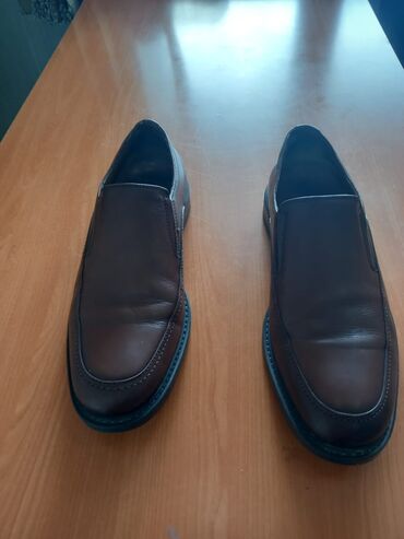 kisi ayaqqabıları online satis: Temiz deridi Baha alinib ucuz qiymete satılır