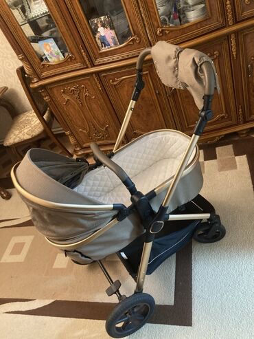 Araba-beşiklər: Çıxarıla bilən beşikli araba, Yaş: <1 ay — 5