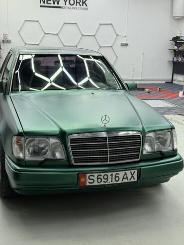 Mercedes-Benz: Mercedes-Benz E-Class: 1995 г., 3.2 л, Автомат, Бензин, Седан — 5