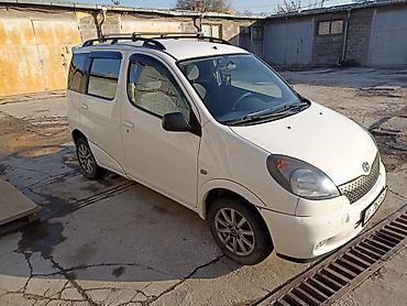 Toyota: Toyota Yaris Verso: 2000 г., 1.3 л, Автомат, Бензин, Универсал — 8