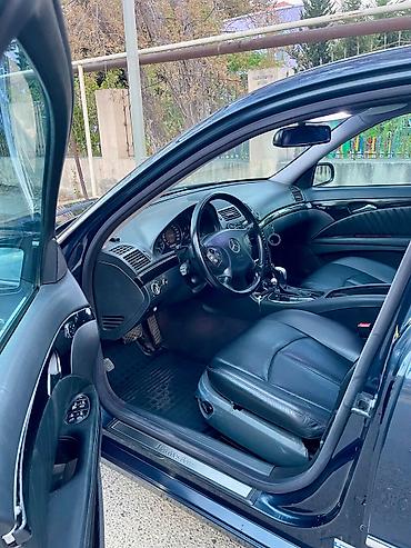 mercedes 180 b: Mercedes-Benz E-Class: 2.7 l | 2003 il Sedan — 4