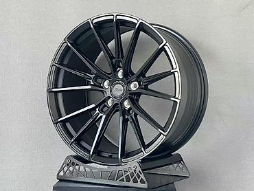 x6: Литые Диски R 20 Комплект, отверстий - 5, Новый — 5