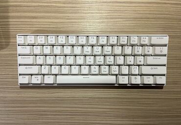 işlenmiş kalonka: Magegee firmasının MK-STAR61 modelidir. Red switchdir. Çox az istifadə
