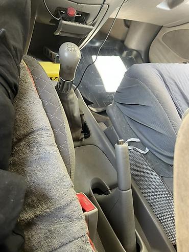 рисор маз: Mazda MPV: 2003 г., 2 л, Механика, Бензин, Минивэн — 8