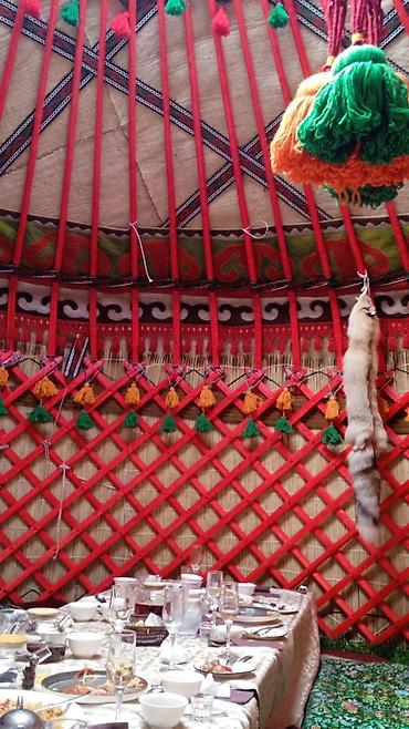 Аренда юрт: Аренда юрты, Каркас Деревянный, 85 баш, Самовар, Стол, С полом — 10