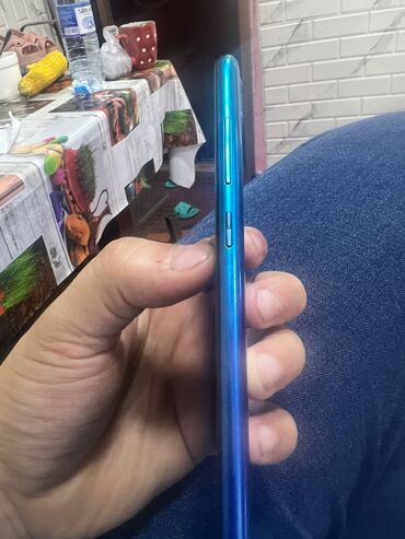 Samsung: Huawei Y7, rəng - Göy, Barmaq izi