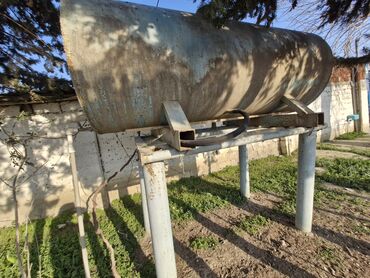 işlənmiş bak: Bak, Metal, 3000 l l, İşlənmiş, Ünvandan götürmə