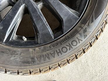 Шины и диски: Комплект колес Toyota в сборе — 4 штуки. Характеристики по фото: - — 2