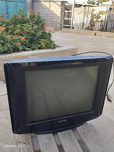Samsung kineskop televizor - Ekran: təxminən 21–25 düym əyilmiş