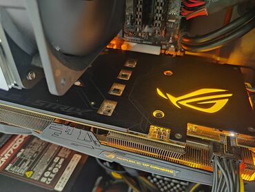 Desktop računari i radne stanice: Gejmer/ Intel i5 8600K/16GB DDR4/SSD M2 1TB /Nvidia GTX 1070 8GB — 15