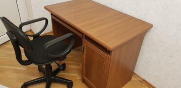 реклама офисной мебели: Ofis mebel dəsti – yazı/kompüter masası və kitab şkafı - Material