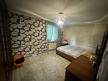Продажа коттеджей и домов: 🏡 Продаётся уютный дом в Ак-Ордо! 📍 Пересечение ул. Лущихина и — 7