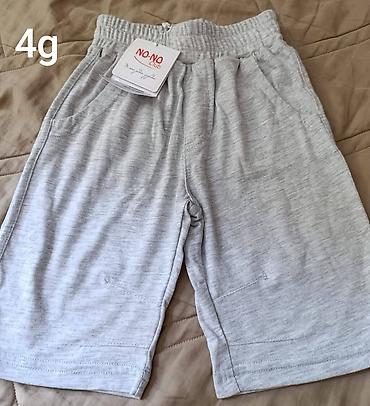 Paketi dečije odeće: Decaci farmerke, pantalone, bermude,sorcevi.Cene do 500din, velicina — 4