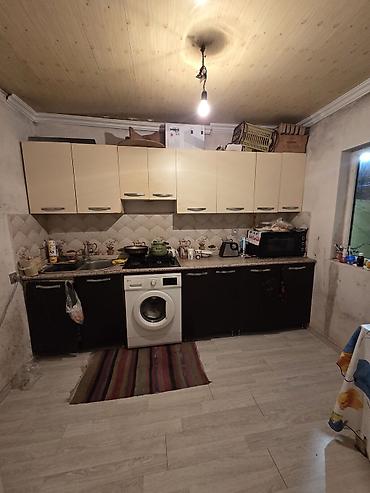 heyet evi yasamal: 4 otaqlı, 65 kv. m, Orta təmir — 3
