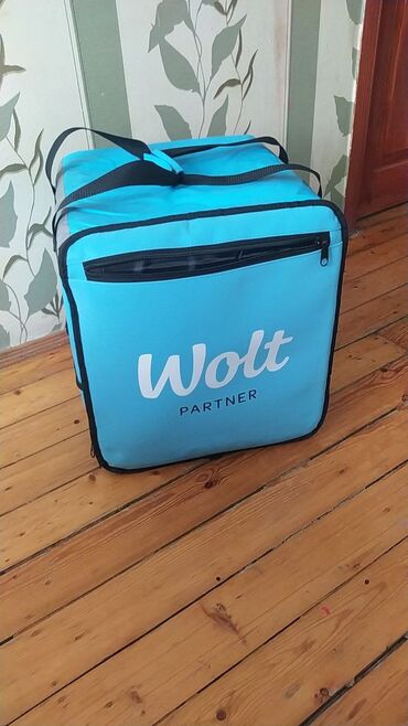 Kuryer çantaları: Wolt çatdırılma xidməti üçün izotermik çanta/backpack. - Brend: Wolt