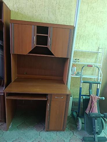 study table: Компьютерный стол, Б/у, С полками — 1
