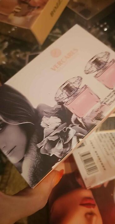 Parfemi: Set poklon parfema – razni mirisi - Cool Girl – ženski parfem. Kutija — 6