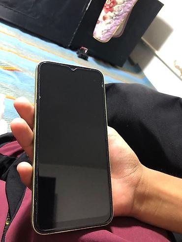 от царапин: Samsung Б/у, 128 ГБ, цвет - Зеленый — 4