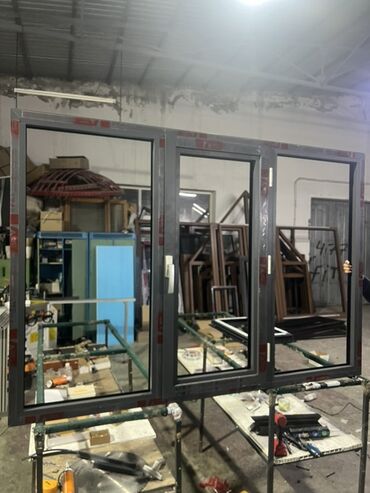 расскладной диван: Даяр пластик терезеле, Терезе түрү: Стандарттык, Орнотуусуз, Бөлүп төлөө жок