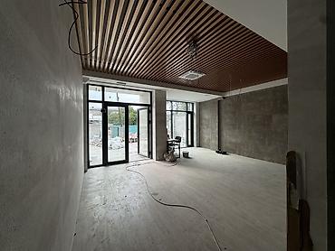 ахунбаева 1902: Сдаю The entire office: 520 м², В бизнес центре, С ремонтом — 3