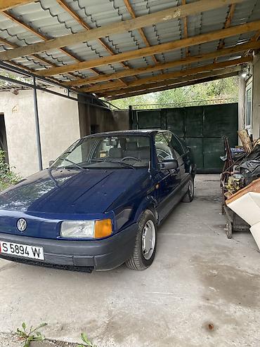 Volkswagen: Volkswagen Passat: 1992 г., Механика, Бензин, Седан — 3