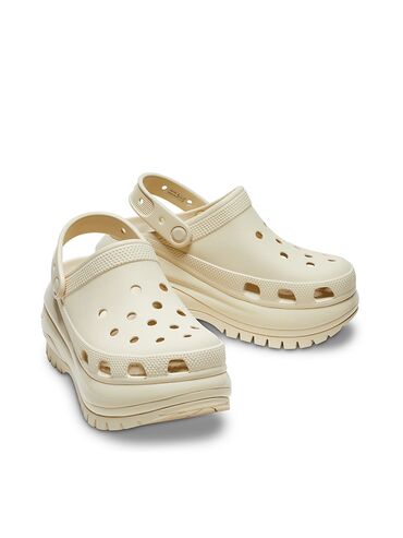 женская обувь классика: Продаю женские новые оригинальные Crocs - CLASSIC MEGA CRUSH CLOG