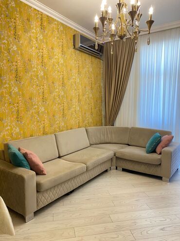 Qida məhsulları: Künc divan, İşlənmiş, Açılmayan, Bazasız