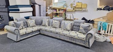 Угловые диваны: Угловой диван, C подушками, Трехместный — 16