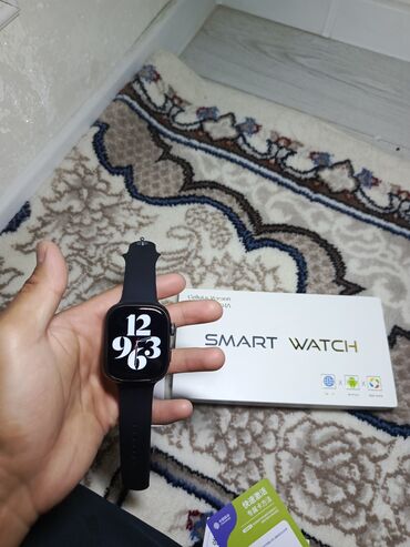 современный ноутбук: Смарт-часы Cellular Version WATCH ULTRA с черным корпусом и ремешком