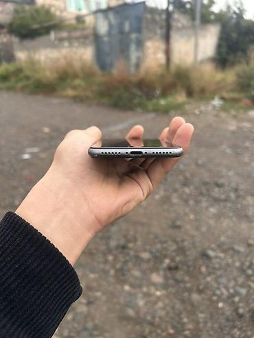 mack book 2012: IPhone 8, 64 GB, Qara, Barmaq izi — 5