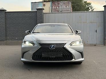 lexus es 300h 2018: Lexus ES: 2018 г., 2.5 л, Вариатор, Гибрид, Седан — 2