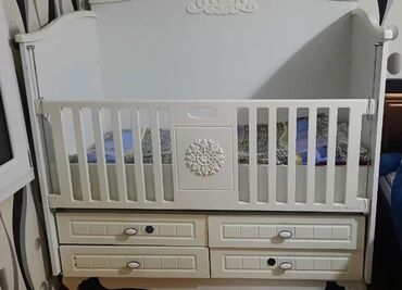 Digər mebel: Kravat 120 azn Turkiye istesalidi ici geniwdi matrasi var 5 6 yawa