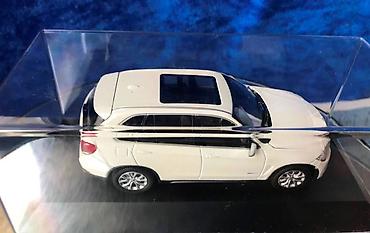 Avtomobil modelləri: Коллекционная модель BMW X5 F15 Alpine White 2013 Dealer package — 10