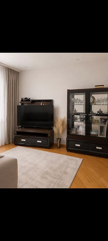 goranda ucuz mebeller: - Qonaq otağı üçün dəst: tünd ağac rəngli TV stendlə birlikde — 1
