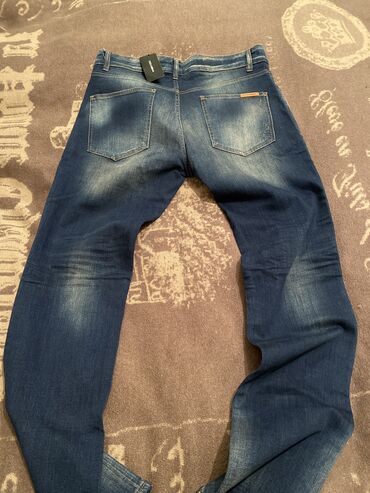 брюки: Джинсы XL (EU 42), цвет - Синий