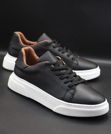 Krasofkalar və idman ayaqqabıları: Başlıq: 🌟 Tam Yeni Trendyol Ayaqqabısı – 41 Ölçü 🌟 Məzmun — 7