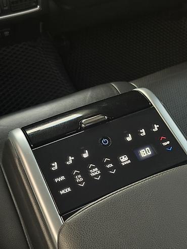 tang l: Toyota Camry: 2018 г., 2.5 л, Автомат, Бензин, Седан — 4