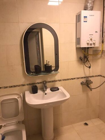 Uzunmüddətli kirayə mənzillər: Nəsimi rayonu,28 may metrosu,28 Mollun yanında yerləşən3 mərtəbəli — 10