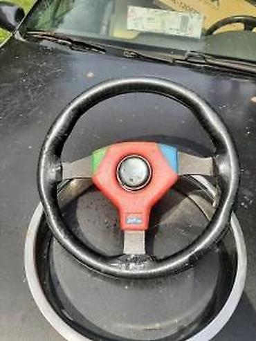 mara auto nis: VOLAN ROSSI LEDL Z ITALY ZA SREDJIVANJE | Volan je za sredjivanje — 1