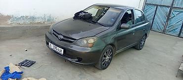 Toyota: Toyota Echo: 2003 г., 1.5 л, Механика, Бензин, Седан — 1