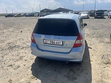 jak авто: Honda Jazz: 2004 г., 1.4 л, Механика, Бензин, Хэтчбэк — 4